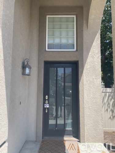 22 Parrell Avenue 5 Beds Single Family Home for Rent - Photo gallery 3