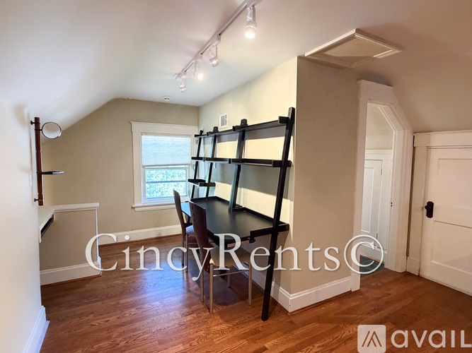 2852 Observatory Ave 1 Apartment for Rent - Photo gallery 2