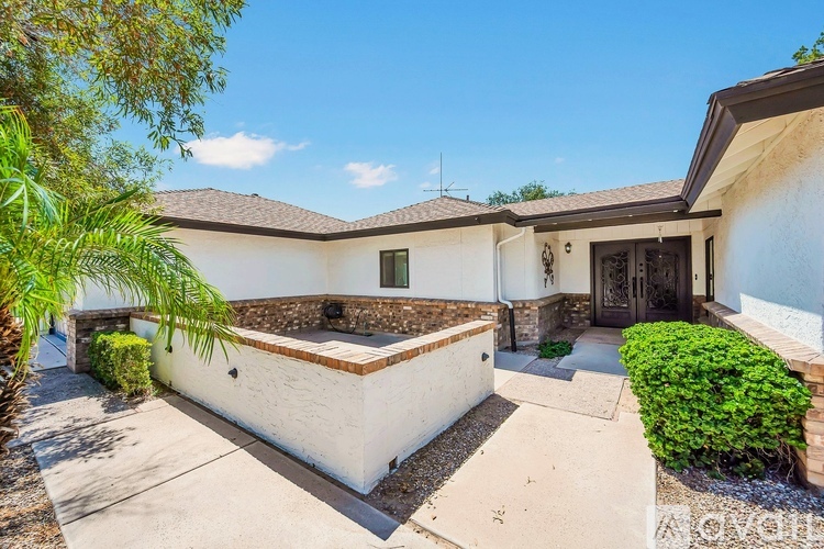 227 West Caroline Lane 4 Beds Single Family Home for Rent - Photo gallery 4