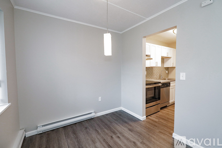 5 Dorchester Dr 1 Apartment for Rent - Photo gallery 4
