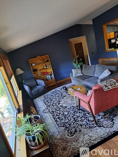 Midtown 3 Beds Single Family Home for Rent - Photo gallery 2