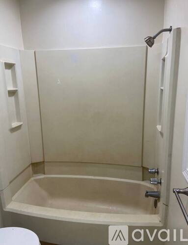 505 N Valencia Blvd 1 Single Family Home for Rent - Photo gallery 3