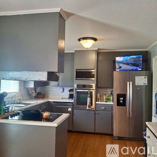 1711 McClellan Dr 3 Beds Single Family Home for Rent - Photo gallery 3