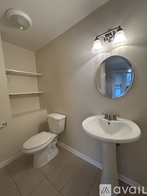 127 W Lincoln Ave 2 Beds Apartment for Rent - Photo gallery 3