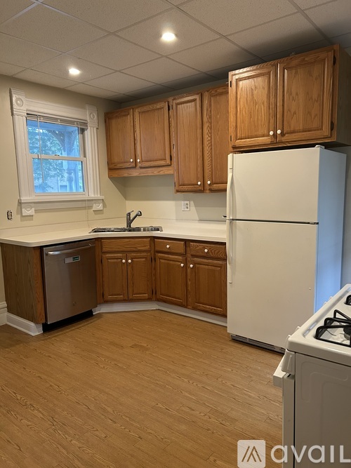 127 W Lincoln Ave 2 Beds Apartment for Rent - Photo gallery 4