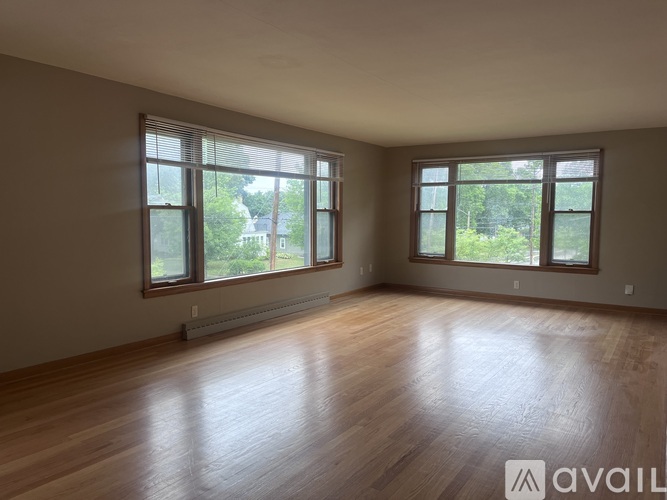 7009 West Lloyd Street 3 Beds Townhouse for Rent - Photo gallery 4