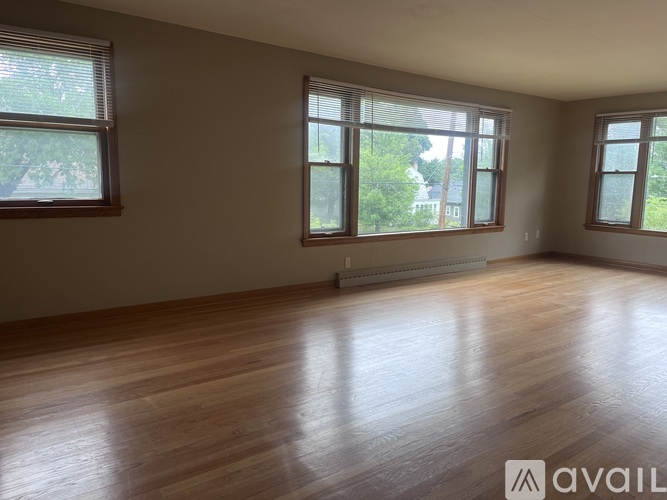 7009 West Lloyd Street 3 Beds Townhouse for Rent - Photo gallery 5