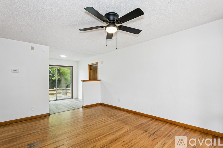 2321 W Lydia St 3 Beds Single Family Home for Rent - Photo gallery 2
