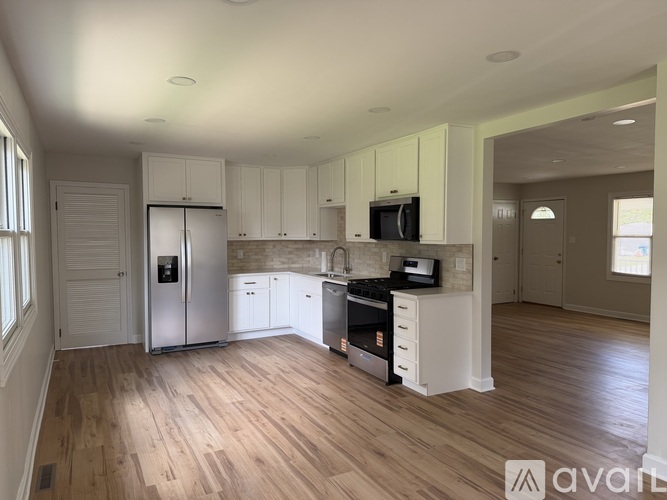 7830 Hanley Street 4 Beds Single Family Home for Rent - Photo gallery 3