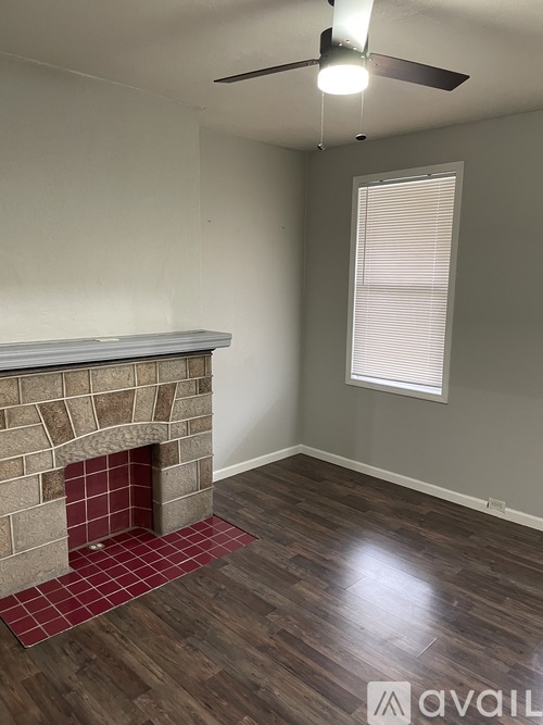 419 Grace St 4 Beds Single Family Home for Rent - Photo gallery 4