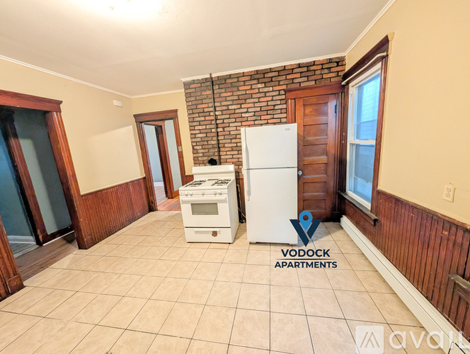 582 Ferry St 3 Beds Apartment for Rent - Photo gallery 1