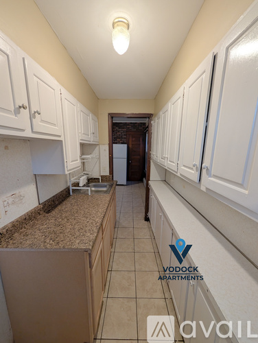 582 Ferry St 3 Beds Apartment for Rent - Photo gallery 4