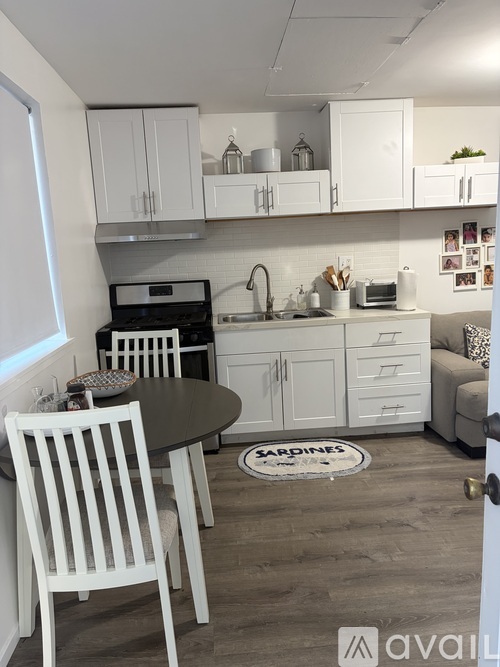 4665 Kleefeld Avenue Studio Apartment for Rent - Photo gallery 3