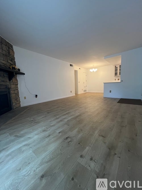 8555 S Fairmount Dr 2 Beds Apartment for Rent - Photo gallery 4