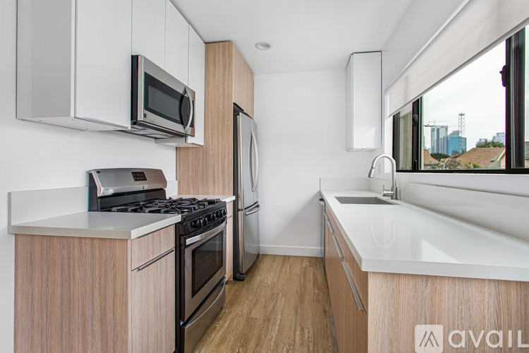 1949 Park Grove Ave 1 Apartment for Rent - Photo gallery 1