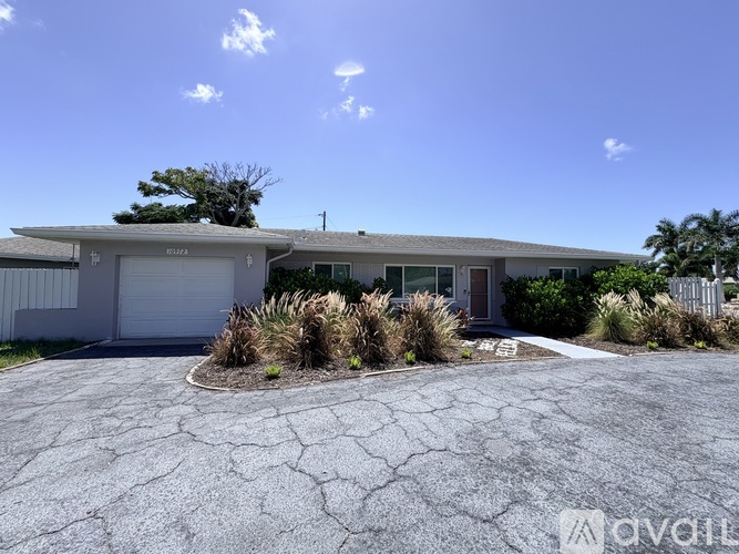 10972 90th Avenue 3 Beds Single Family Home for Rent - Photo gallery 3
