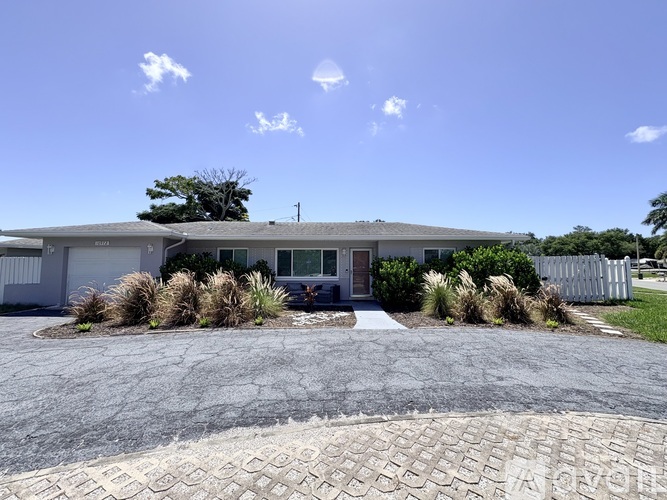 10972 90th Avenue 3 Beds Single Family Home for Rent - Photo gallery 4