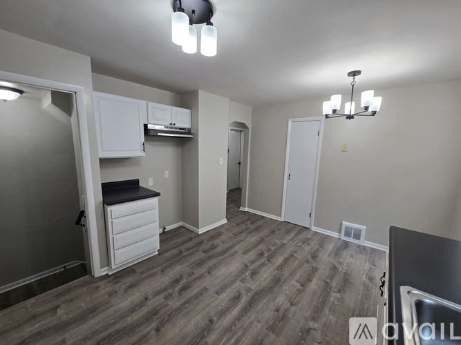 12328 Park Knoll Drive 3 Beds Single Family Home for Rent - Photo gallery 4