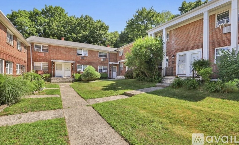 24 Woodward Ave 2 Beds Townhouse for Rent - Photo gallery 1