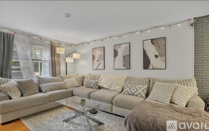 24 Woodward Ave 2 Beds Townhouse for Rent - Photo gallery 4