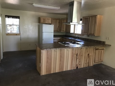 1703 E Arrowhead Ave 2 Beds Apartment for Rent