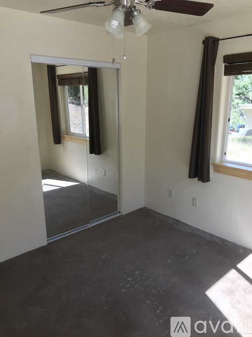 1703 E Arrowhead Ave 2 Beds Single Family Home for Rent - Photo gallery 4