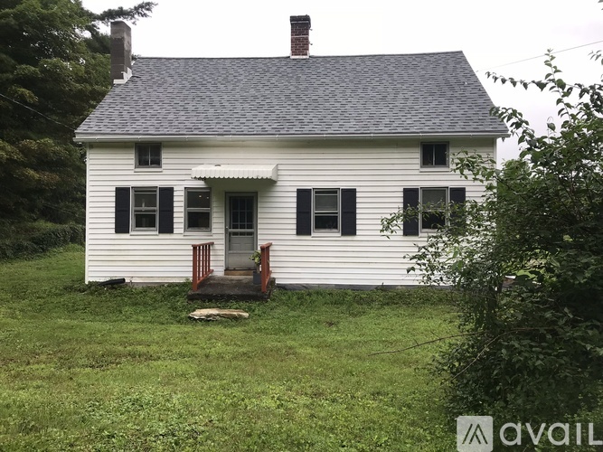 136 Hillsdale Rd 3 Beds Single Family Home for Rent - Photo gallery 1