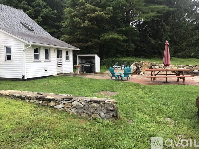 136 Hillsdale Rd 3 Beds Single Family Home for Rent - Photo gallery 3
