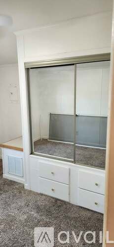 1352 Jasper Ave 1 Single Family Home for Rent - Photo gallery 5