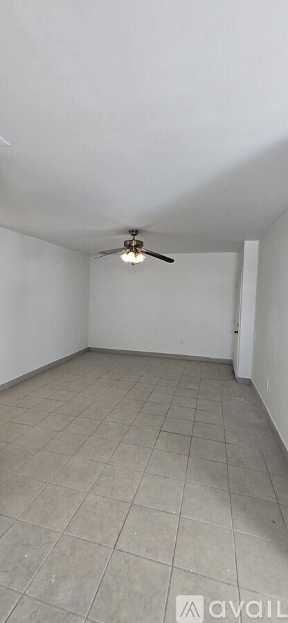3120 NW 22nd Ave 2 Beds Apartment for Rent - Photo gallery 5