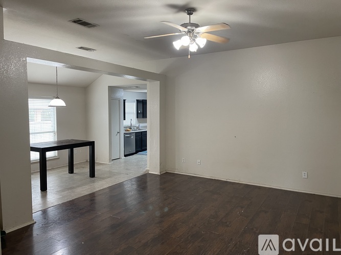 516 Harvard Drive 4 Beds Single Family Home for Rent - Photo gallery 4