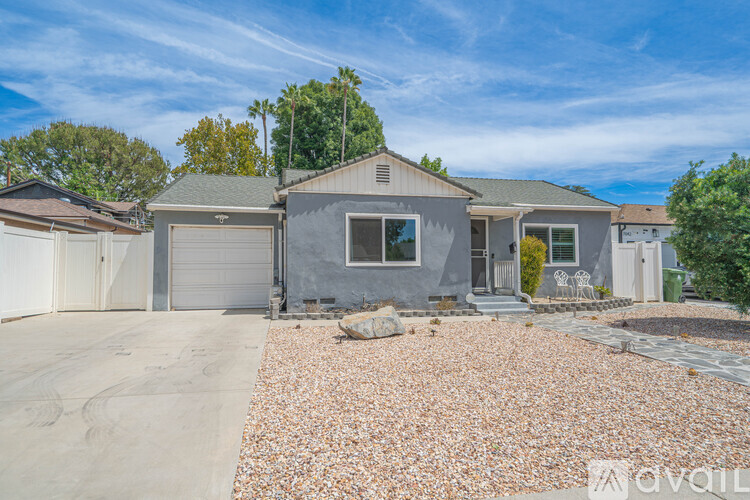 7044 Garden Grove Ave 2 Beds Single Family Home for Rent - Photo gallery 2