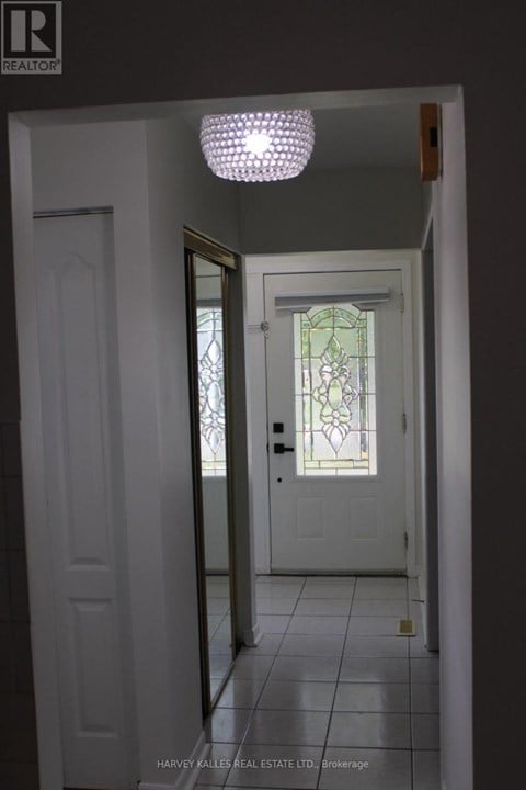102 GOLDCREST ROAD 4 Beds Apartment for Rent
