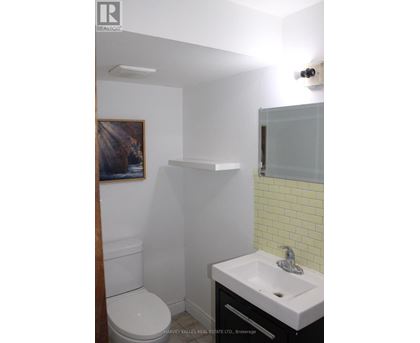 102 GOLDCREST ROAD 4 Beds House for Rent - Photo gallery 4