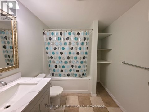 LOWER - 163 WILLIAMSON DRIVE E 2 Beds Apartment for Rent