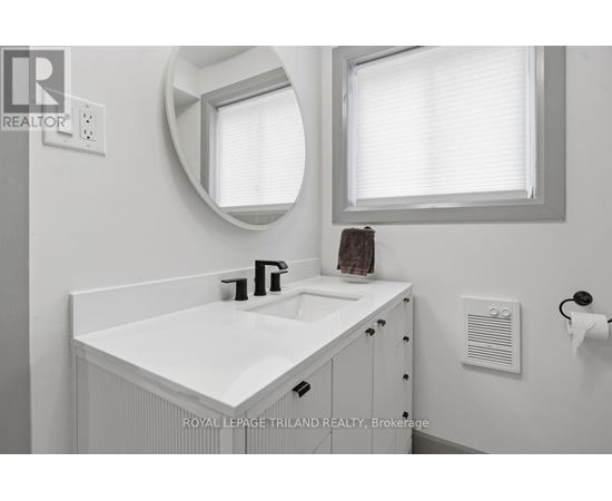 27 ALDBOROUGH AVENUE 2 Beds House for Rent - Photo gallery 5