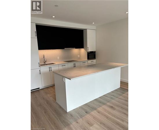 741 KING Street W Unit# 104 1 Apartment, Condo, Home for Rent - Photo gallery 2