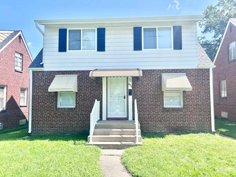 4557 Buchanan Street 3 Beds Apartment for Rent