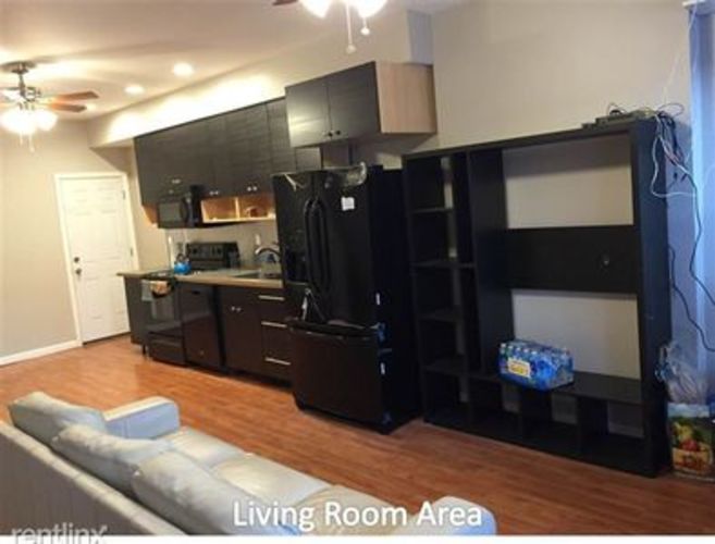 653 North 39th Street Studio Single Family Home for Rent - Photo gallery 2