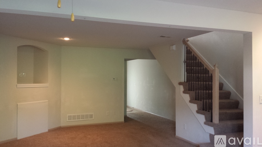 2929 S Harvard Ave 3 Beds Apartment for Rent - Photo gallery 3