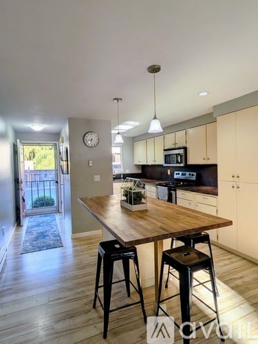 3404 19th Avenue 2 Beds Apartment for Rent - Photo gallery 3