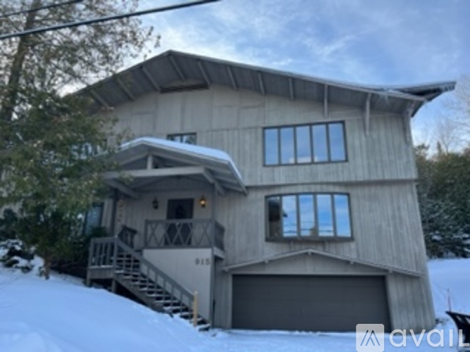 915 7th Ave 1 Apartment for Rent - Photo gallery 2