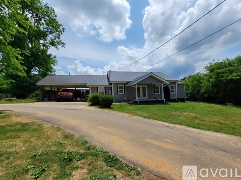 105 Elm Street 2 Beds Apartment for Rent