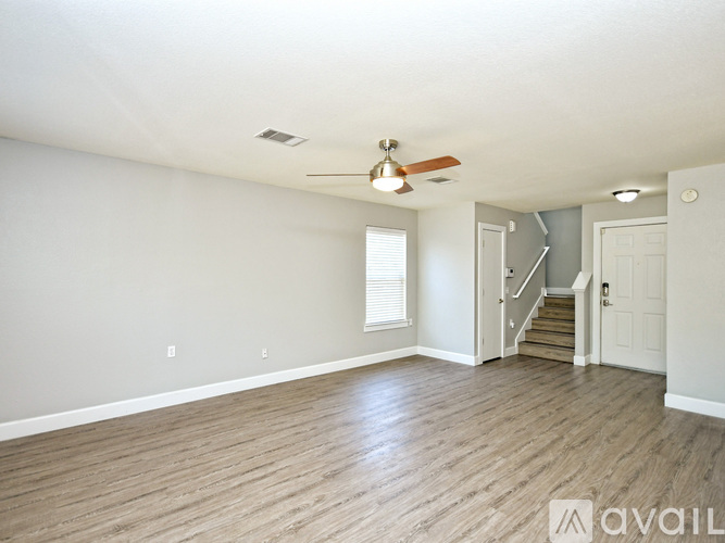 5312 Hutchinson Drive 3 Beds Single Family Home for Rent - Photo gallery 4