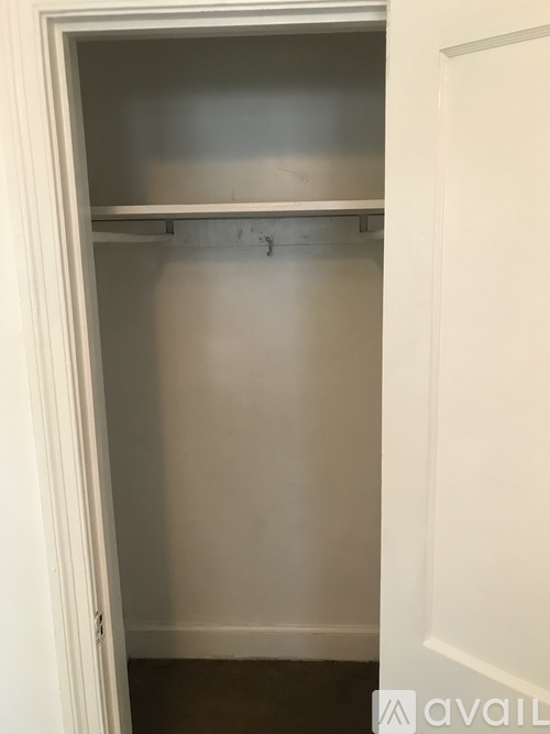 1102 E Elm St 3 Beds Single Family Home for Rent - Photo gallery 3