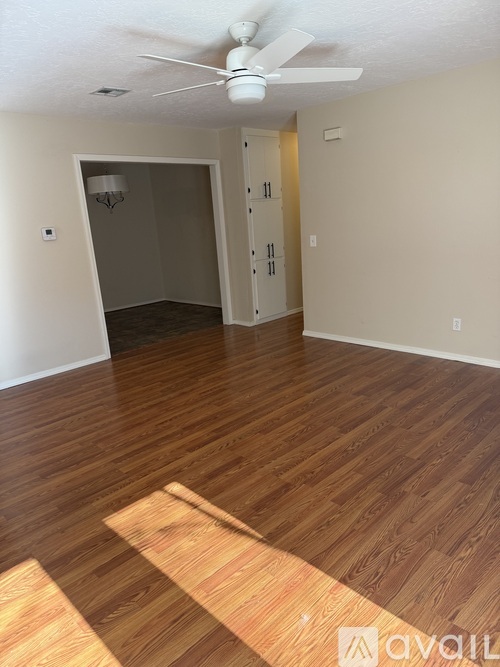 5113 N Husband St 2 Beds Apartment for Rent - Photo gallery 5