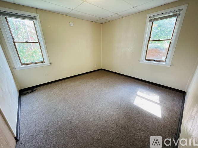 335 Hemlock Dr 1 Townhouse for Rent - Photo gallery 3