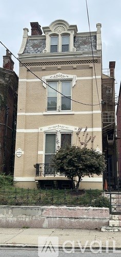 936 Findlay Street 2 Beds Apartment for Rent