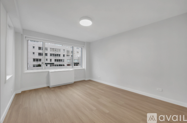 162 E 66th St 2 Beds Apartment for Rent - Photo gallery 4