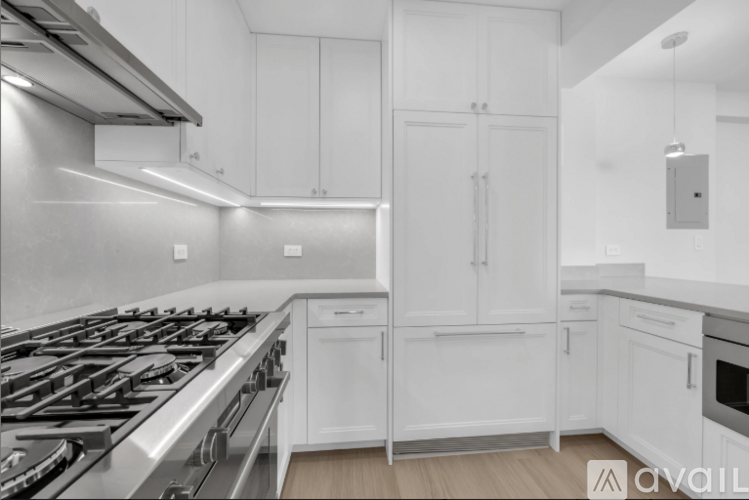 162 E 66th St 3 Beds Apartment for Rent - Photo gallery 5